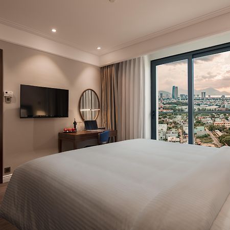 Altara Suites Da Nang By Ahg Екстериор снимка