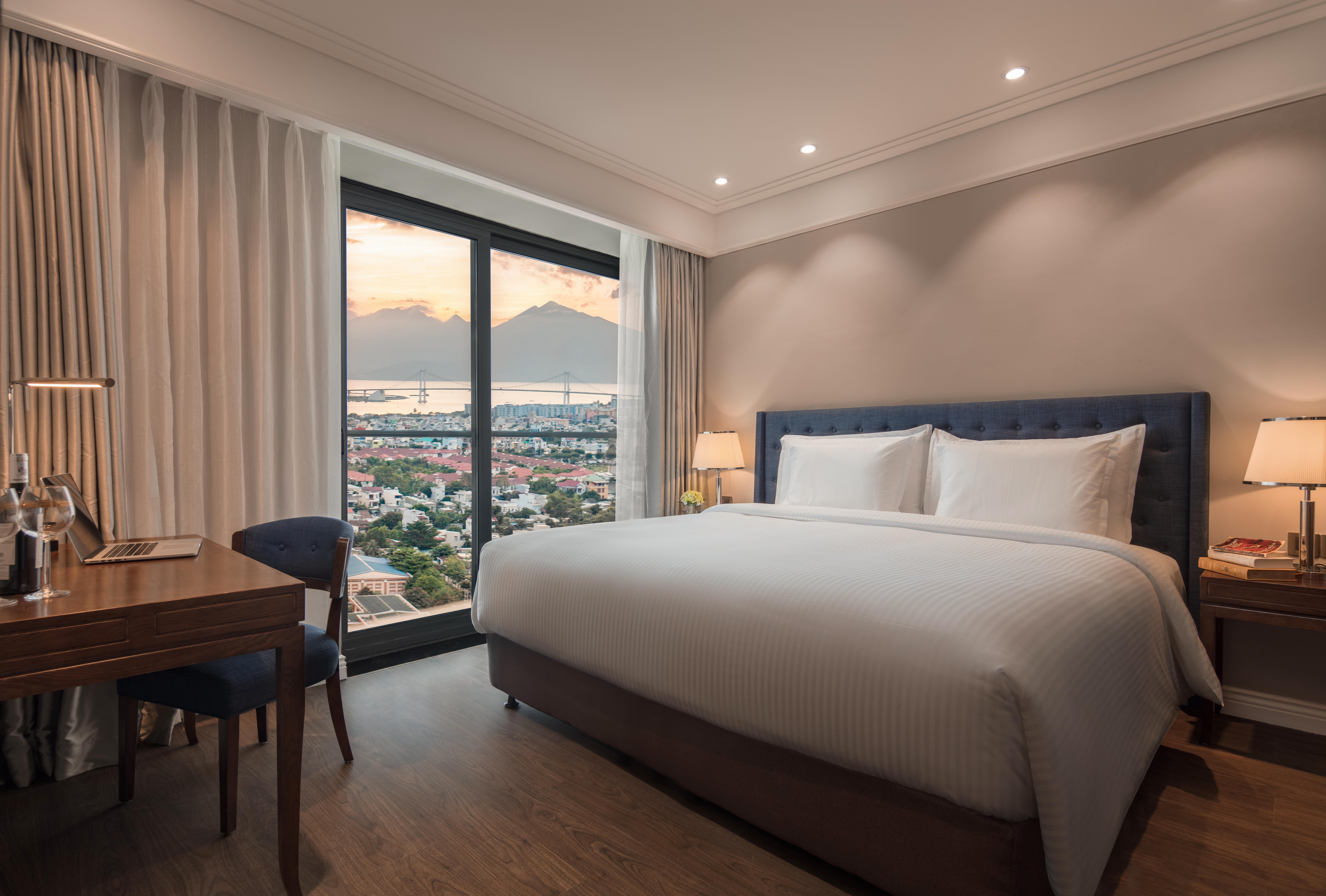 Altara Suites Da Nang By Ahg Екстериор снимка