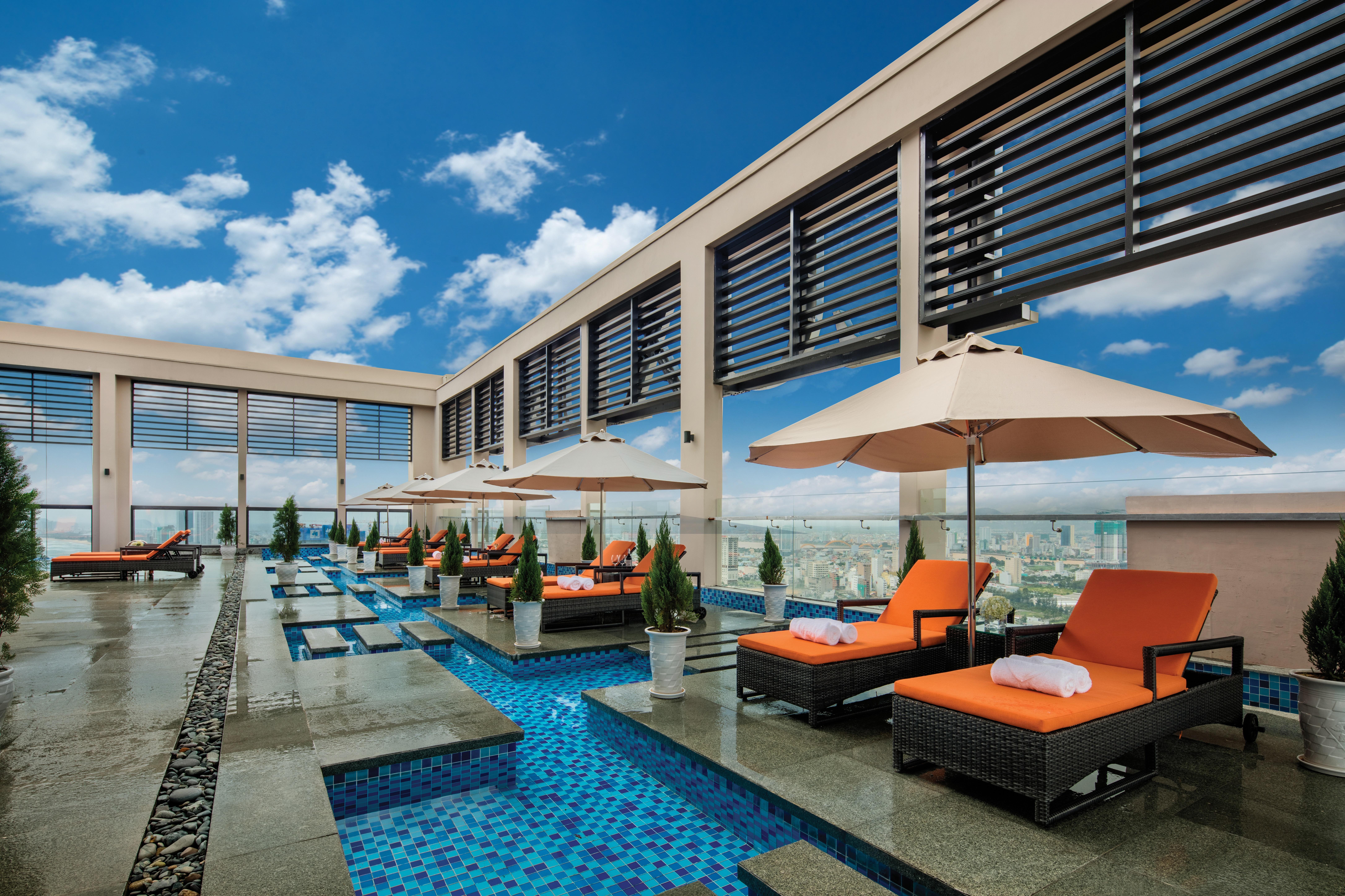 Altara Suites Da Nang By Ahg Екстериор снимка