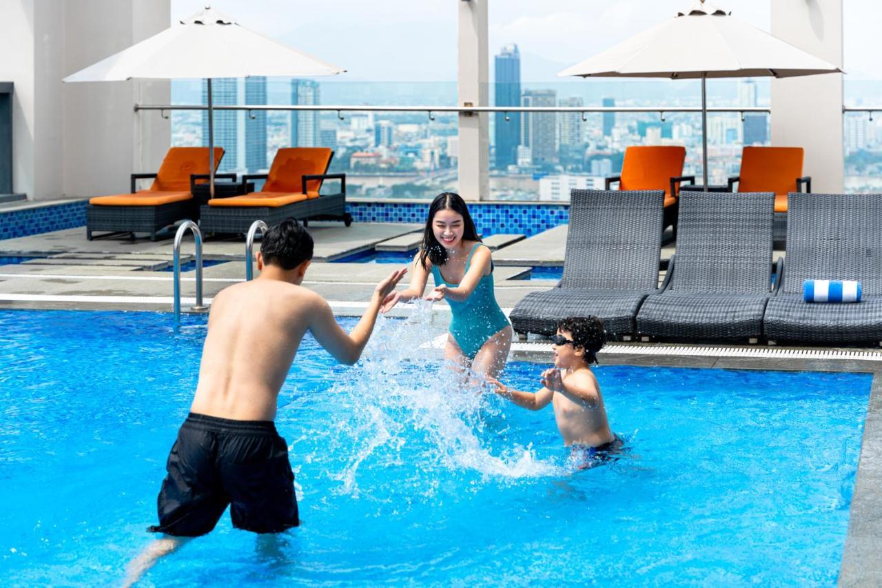 Altara Suites Da Nang By Ahg Екстериор снимка