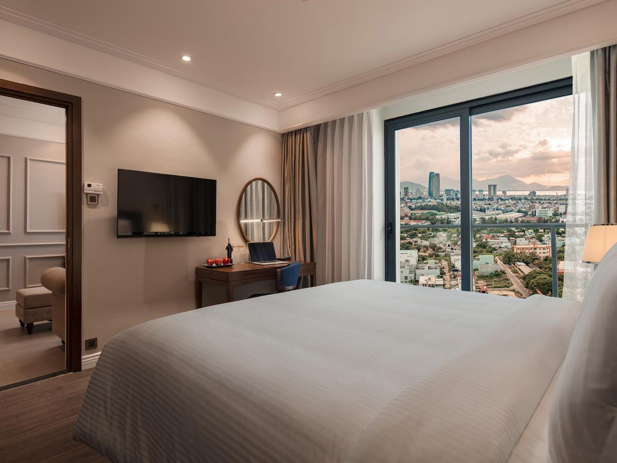 Altara Suites Da Nang By Ahg Екстериор снимка