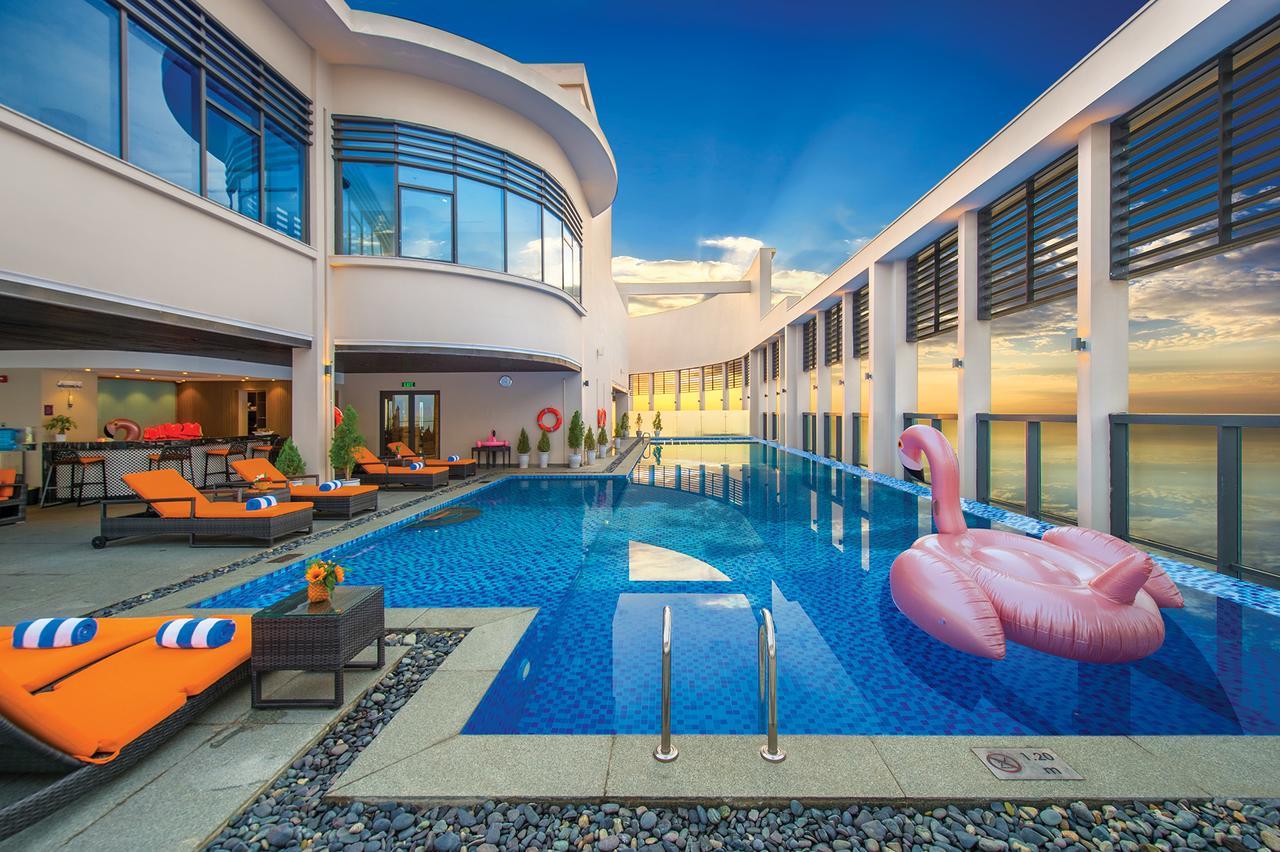 Altara Suites Da Nang By Ahg Екстериор снимка